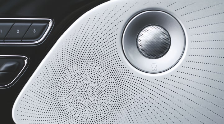 A stylish speaker cover of a 2024 Lincoln Aviator® SUV is shown | Klaben Lincoln of Warren in Warren OH