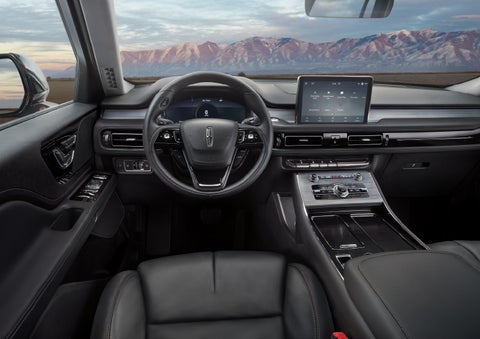 The interior of a Lincoln Aviator® SUV is shown | Klaben Lincoln of Warren in Warren OH